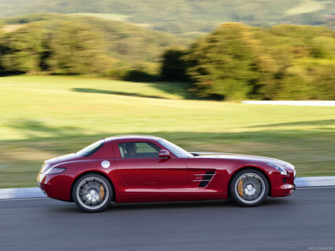 Mercedes-Benz SLS AMG (40 )