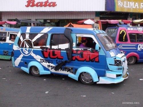 Маршрутные такси в Индонезии (17 фото)