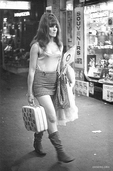 Мини-юбки 70-х годов (36 фото)