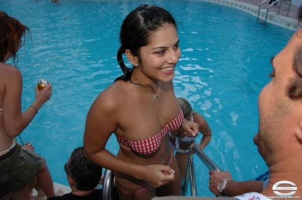 Конкурс Silvercash Bikini Contest - Здравствуй лето (173 фото)