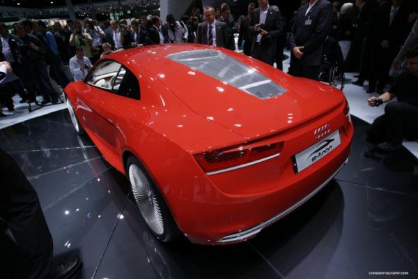 Audi e-Tron Concept Coupe (16 )