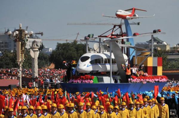 Парад в честь 60-летия создания Китайской Народной Республики (50 фото)