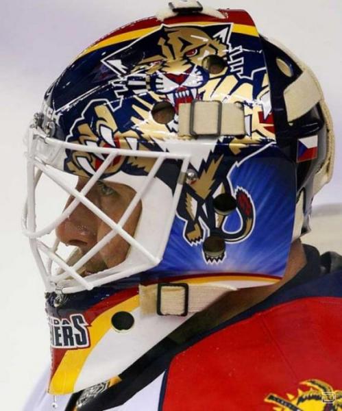 Аэрография на хоккейных шлемах