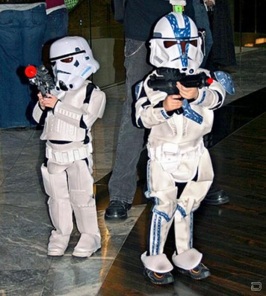 Детишки в костюмах из звездных воин. Забавные! (18 фото)