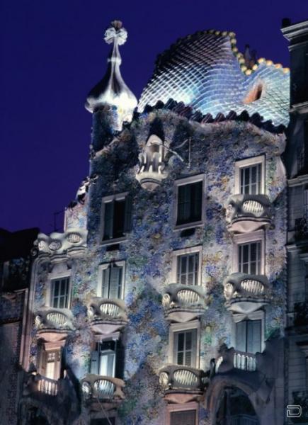 Дом Бальо в Испании -  дом-сказка