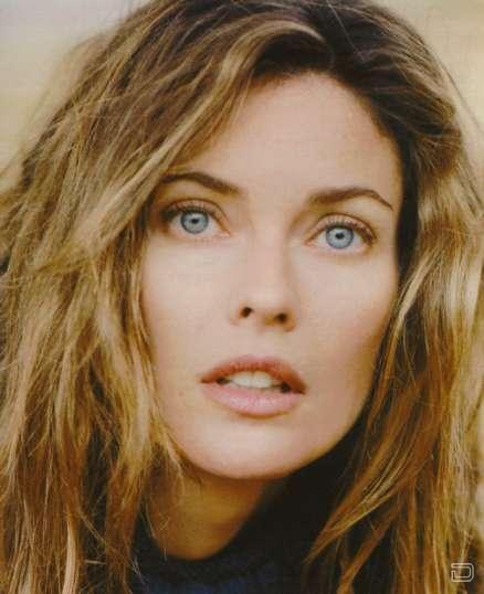   / Carol Alt    