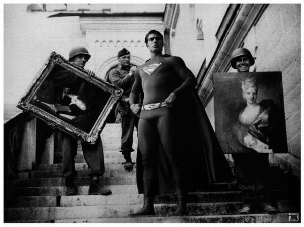 Супергерои на известных исторических фотографиях (8 фото)