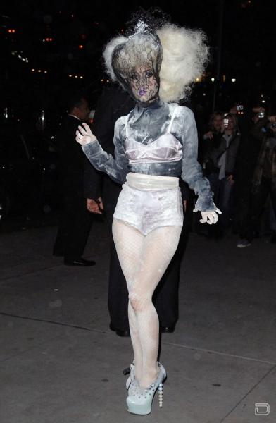  Lady Gaga (6 )