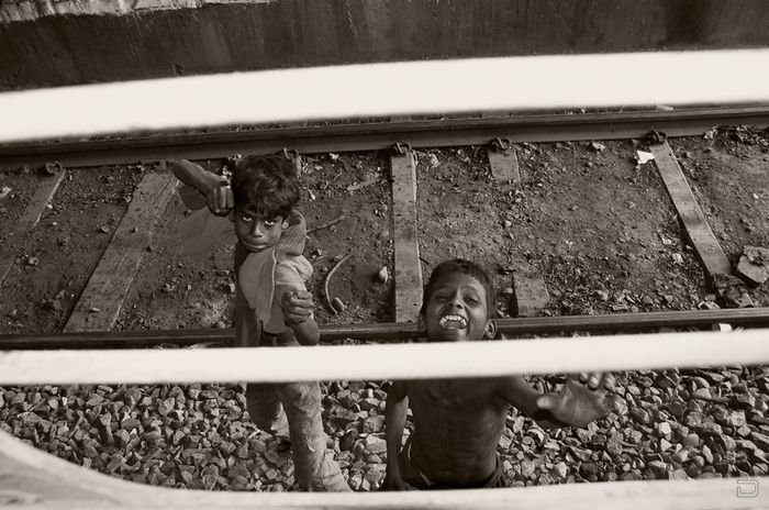 Северная Индия. Попрошайки в поездах (22 фото)