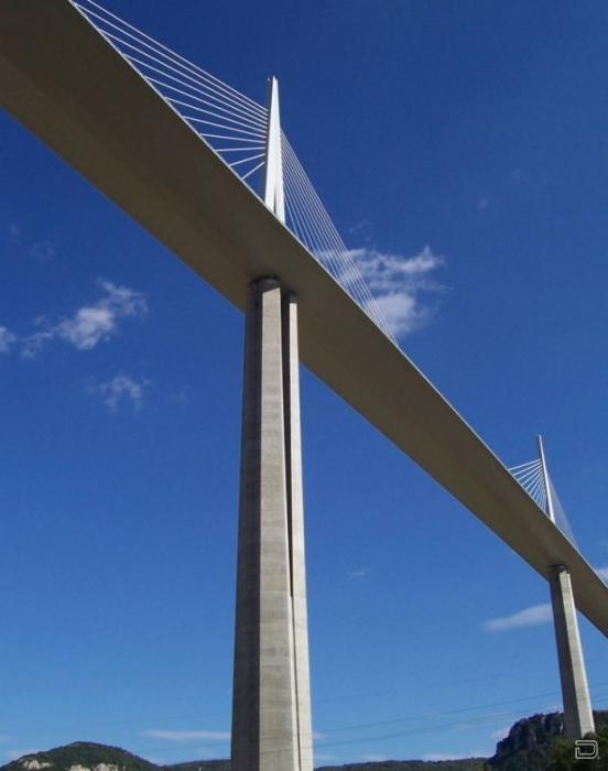 Мийо - cамый высокий мост в мире (22 фото)