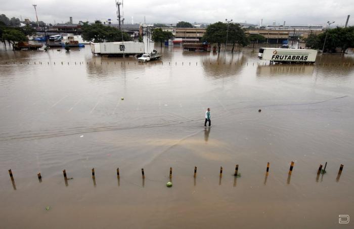 Наводнение в одном из бразильских городов - Сан-Пауло