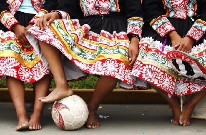 Женский футбол в столице Перу, Лиме (6 фото)