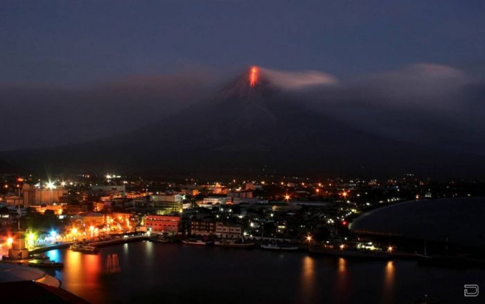 Извержение вулкана Майон на Филиппинах (9 фото)
