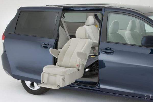 Toyota 2011 Sienna minivan