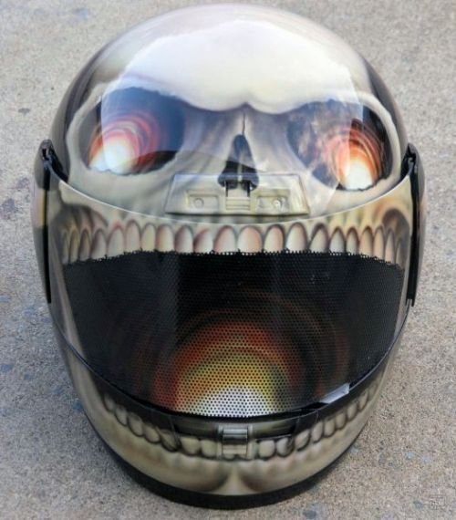 Отличные мотоциклетные шлемы (22 фото)