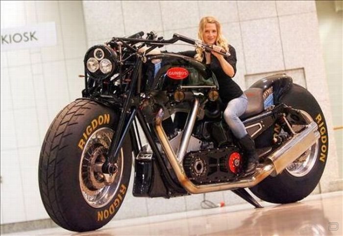 Самый большой немецкий мотоцикл Gunbus ( 6 фото )
