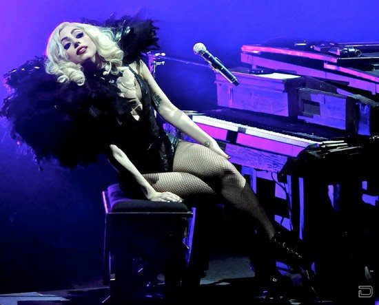 Lady Gaga (27 )