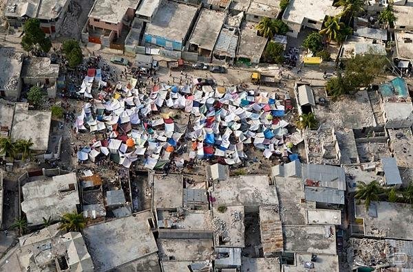 Гаити после землетрясения. Фотографии с самолета и со спутника