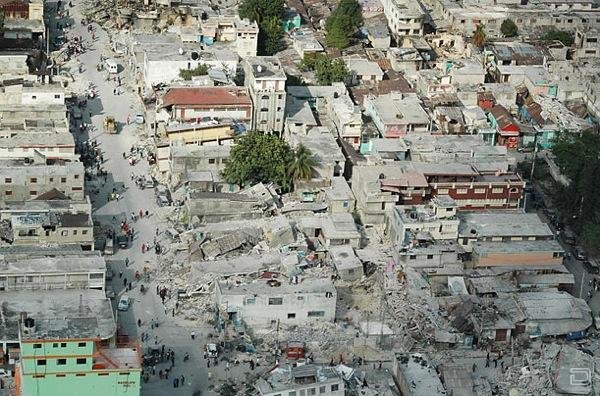 Гаити после землетрясения. Фотографии с самолета и со спутника