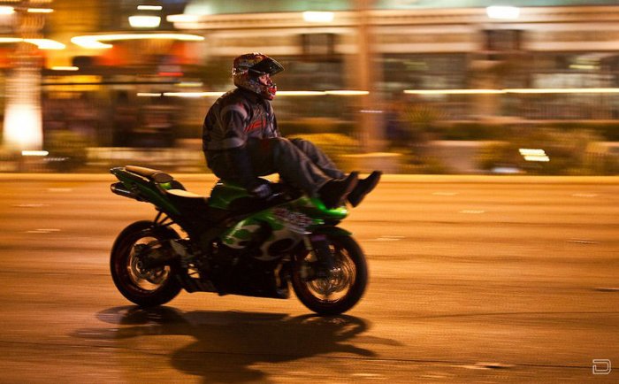 Завораживающие танцы на мотоциклах (18 фото)
