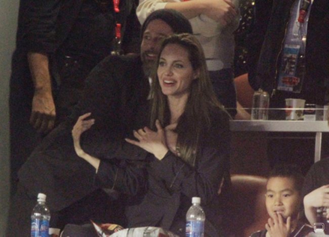 Брэд Питт и Анджелина Джоли активно развеивает слух о своем скором разводе  ...