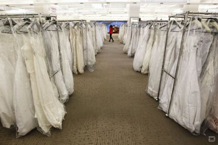 Ежегодная распродажа свадебных платьев в Нью Йорке