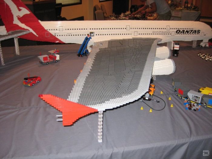  Airbus 380   Lego (19 )