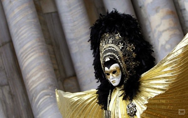    (Carnevale di Venezia)