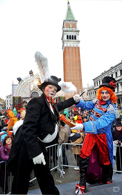    (Carnevale di Venezia)