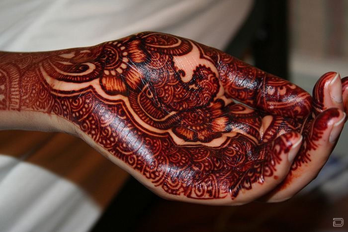 Необычное украшение - татуировки хной (79 фото)