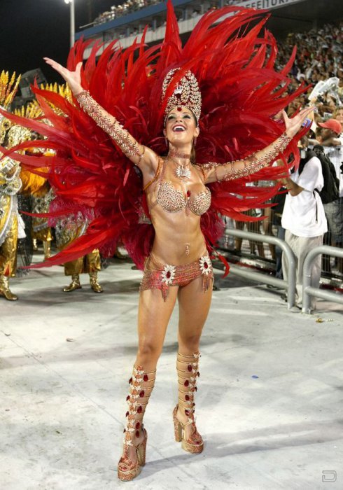 Горячие девушки с бразильского карнавала (125 фото)