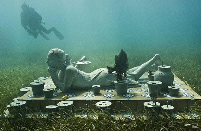 Необычный подводный музей