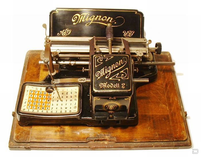 Печатные машинки из прошлого (50 фото)