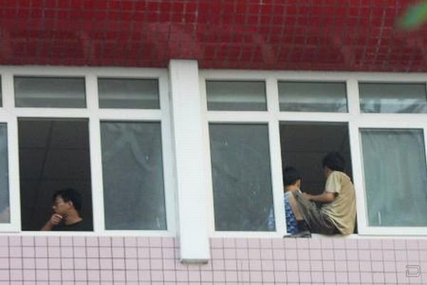 В Китае разговор с захватчиками короткий (5 фото)