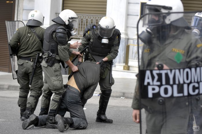 Беспорядки в Греции (22 фото)