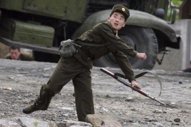 Один день корейского солдата (25 фото)