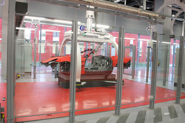 Завод Ferrari изнутри (35 фото)