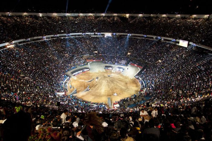  "Red Bull X-Fighters 2010" (21 )