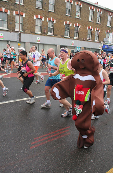 Самые лучшие костюмы 2010 Лондонского марафона (42 фото)