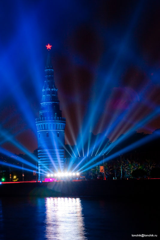 Световая иллюминация Кремля в Москве