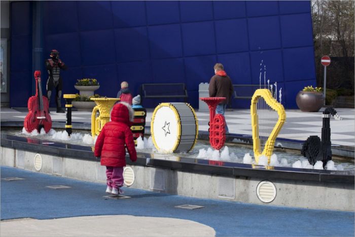 Legoland   (38 )