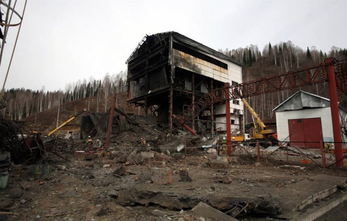 Авария на крупнейшей в России угольной шахте “Распадская”