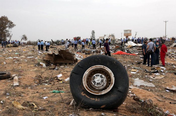Авиакатастрофа в Триполи, Ливия (7 фото)