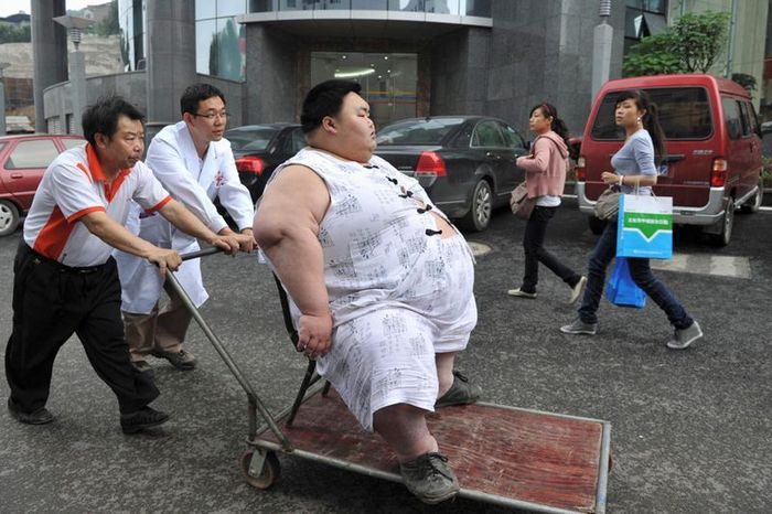 Лян Юн - самый толстый китаец в мире (10 фото)
