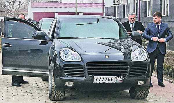 Машины Кадырова (16 фото)