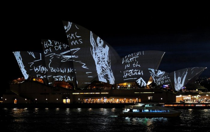  , ,    - Vivid Sydney