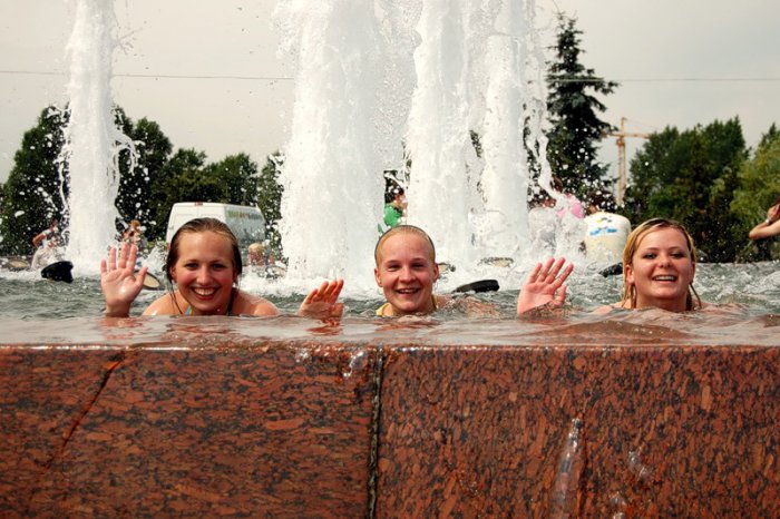 День молодежи в Москве на Поклонной горе (26 фото)