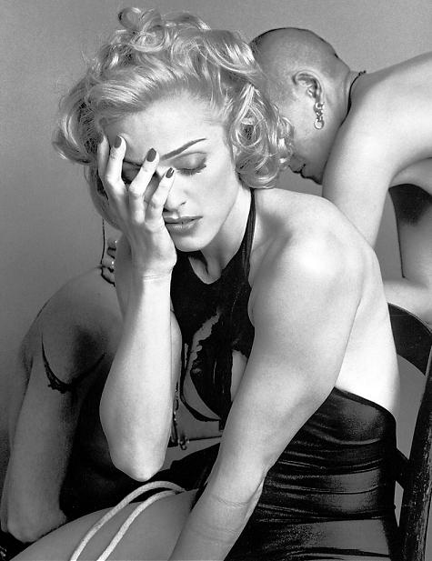 Скандальные фото Мадонны (11 фото)