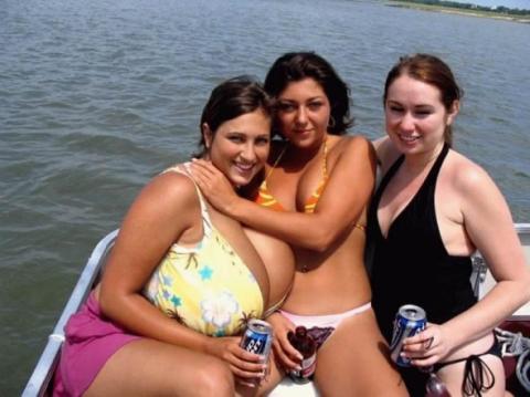 Девушки с большой грудью