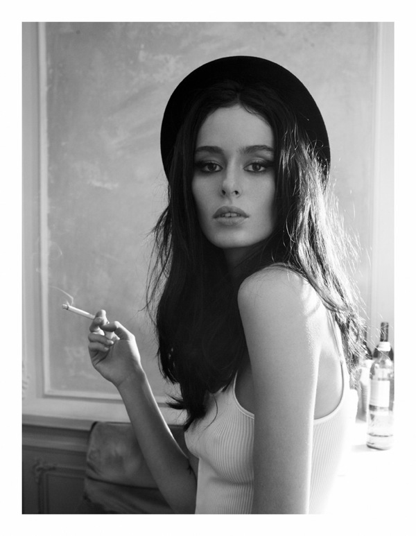   (Nicole Trunfio)